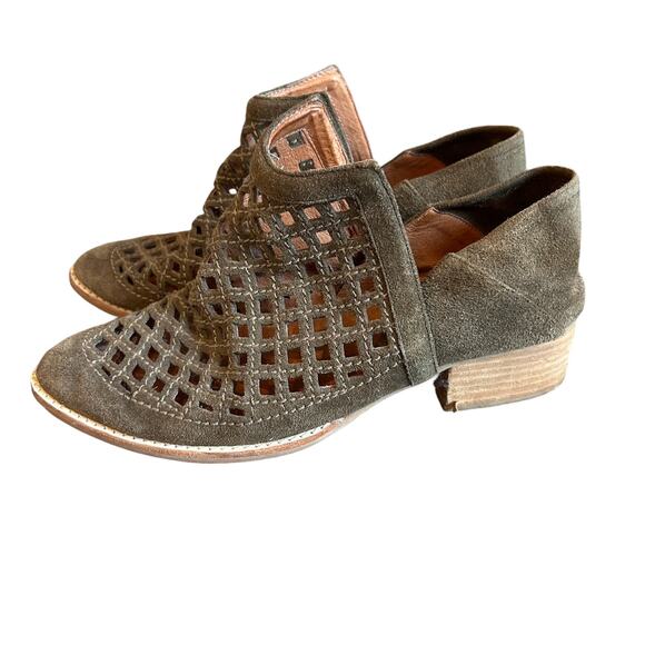 Jeffrey Campbell Taggart Olive Green Suede Lattice Cutout Ankle Boot Size 9 - Picture 5 of 9